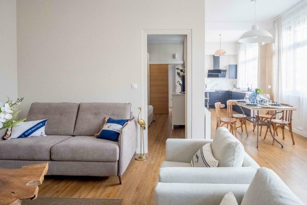 Elegant Appartement En Plein Coeur De Cabourg - Les Locations De Proust Kültér fotó